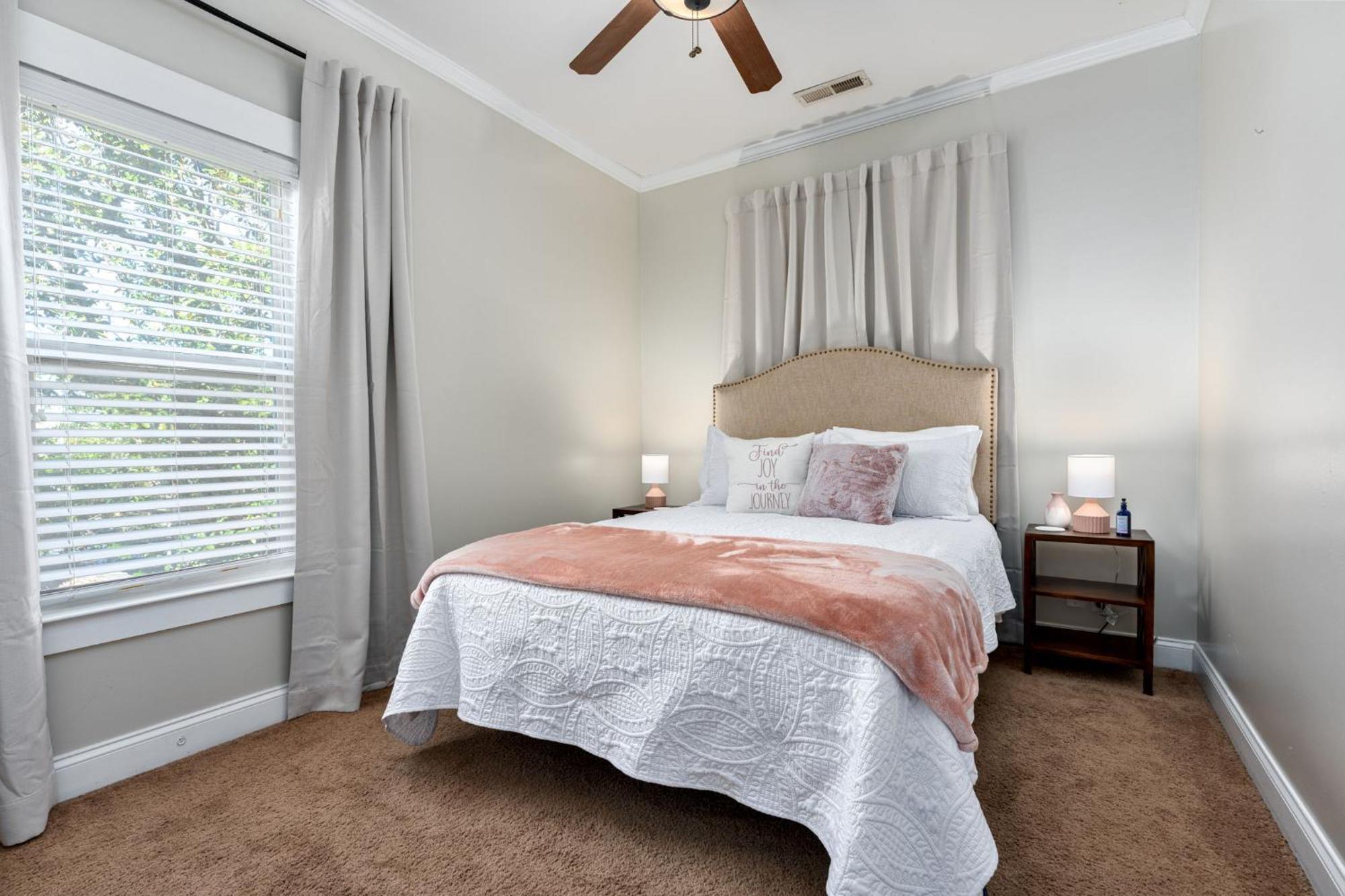 Downtown Wilmington Home ~ Pet Friendly ภายนอก รูปภาพ