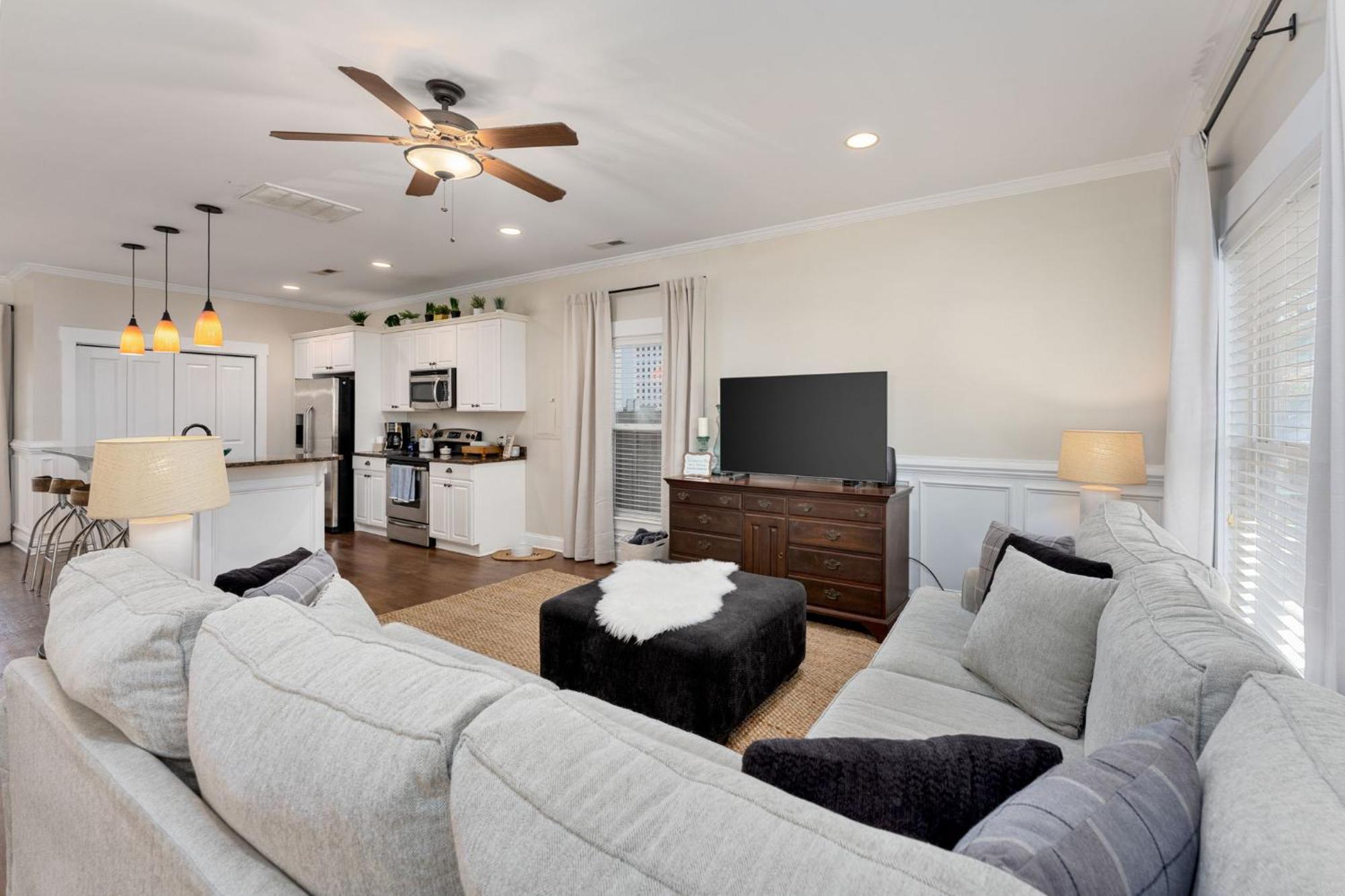Downtown Wilmington Home ~ Pet Friendly ภายนอก รูปภาพ
